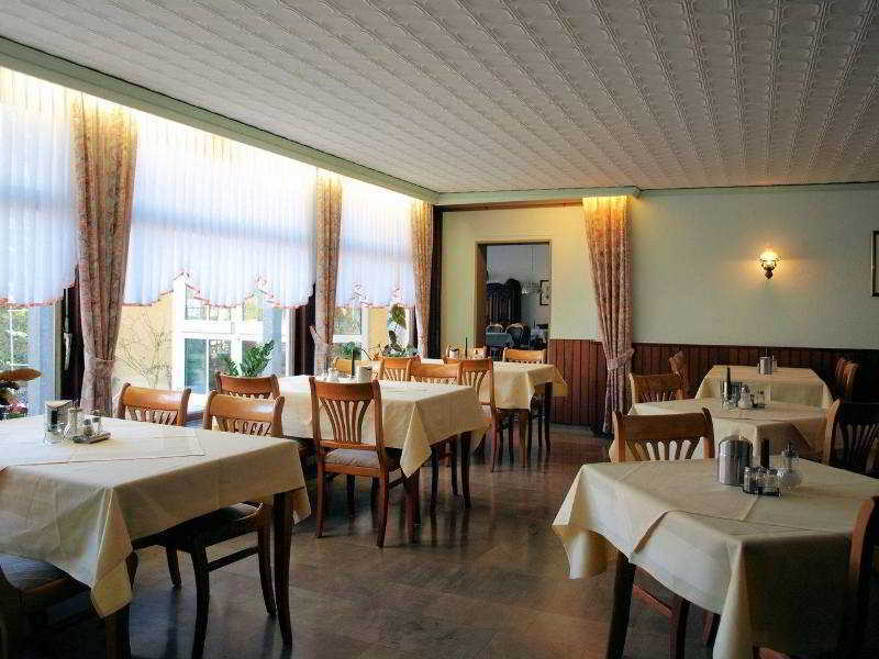 Hotel-Pension Ursula บัดซัคซา ภายนอก รูปภาพ